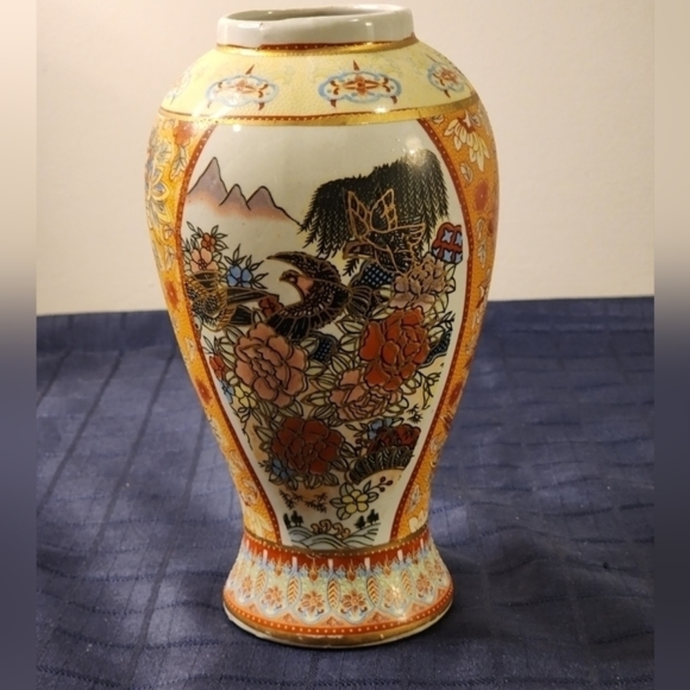 Vintage Made Inβ China Pheasant Scene Vase